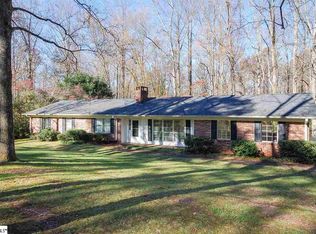 65 Regent Dr, Greenville, SC 29617