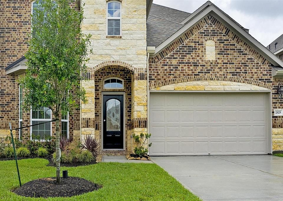 1st image of 1818 Benbrook Hollow Ln