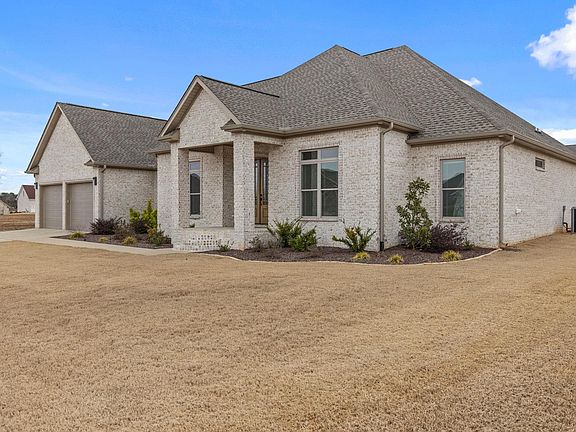 2nd image of 1017 Whippoorwill Cir