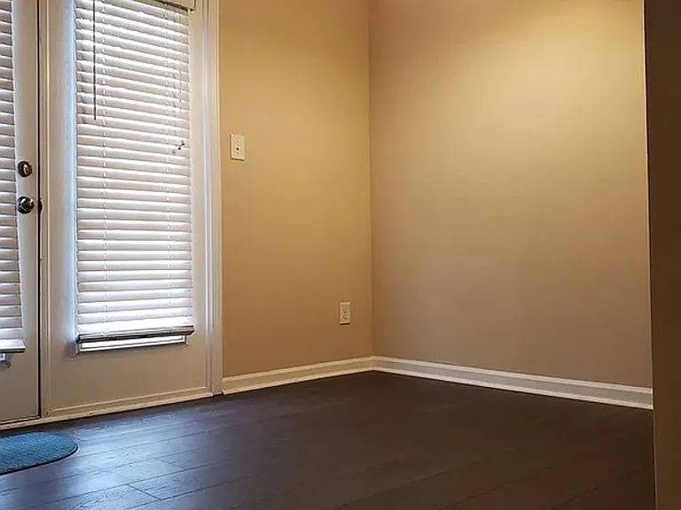 10318 McGoogan Ln — Photo 6