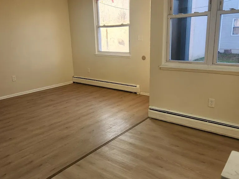 2200 Hamilton Ave — Photo 21
