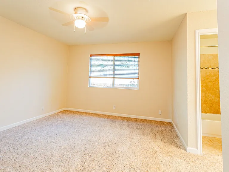 13202 Rampart St — Photo 12