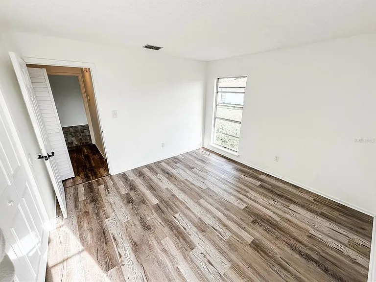 5390 SE 29th Pl #B — Photo 18