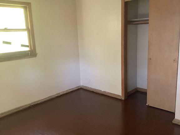 2nd image of 4568-4570 N 51st St