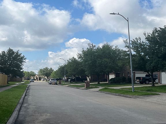4th image of 2138 Robinwood Dr