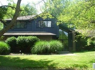 26612 Annesley Rd, Beachwood, OH 44122