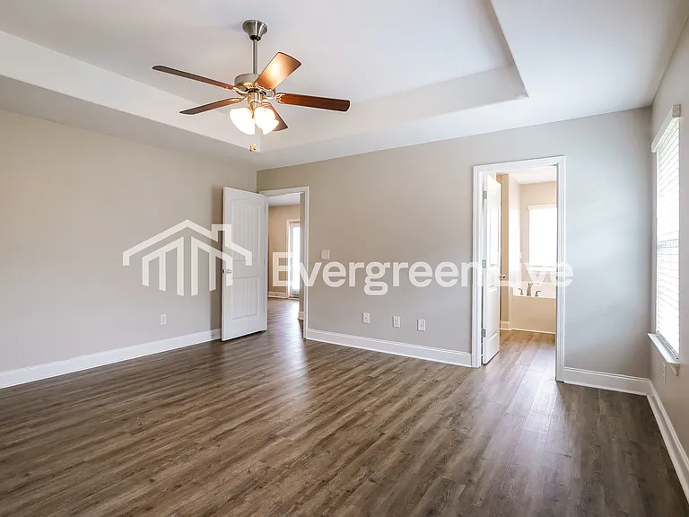 3008 Village Ridge Dr — Photo 9