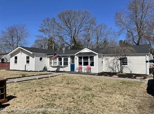 15 Central Ave, Waretown, NJ 08758