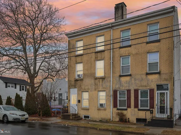 26 W 2nd St, Florence, NJ 08518
