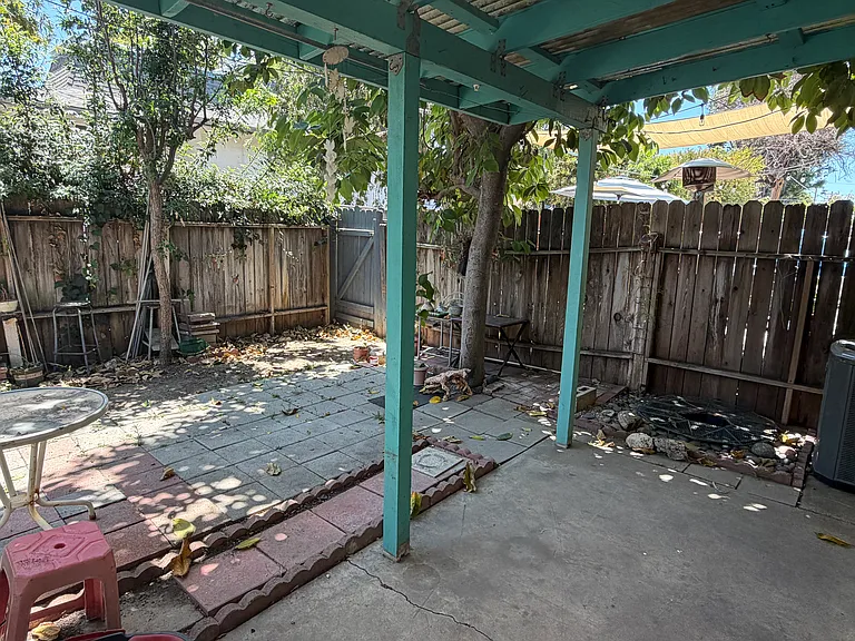 14522 Del Amo Ave #D — Photo 5