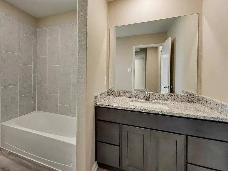 312 Golden Sands Ln — Photo 11
