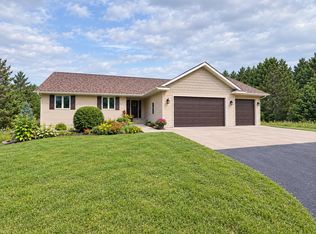 855 Bauer Ave, Eau Claire, WI 54703