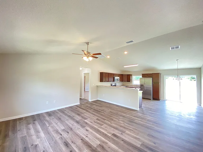 202 Locust Pass Ter — Photo 4