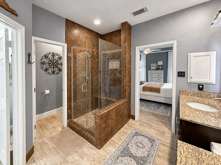 1740 Forest Glen Dr — Photo 16