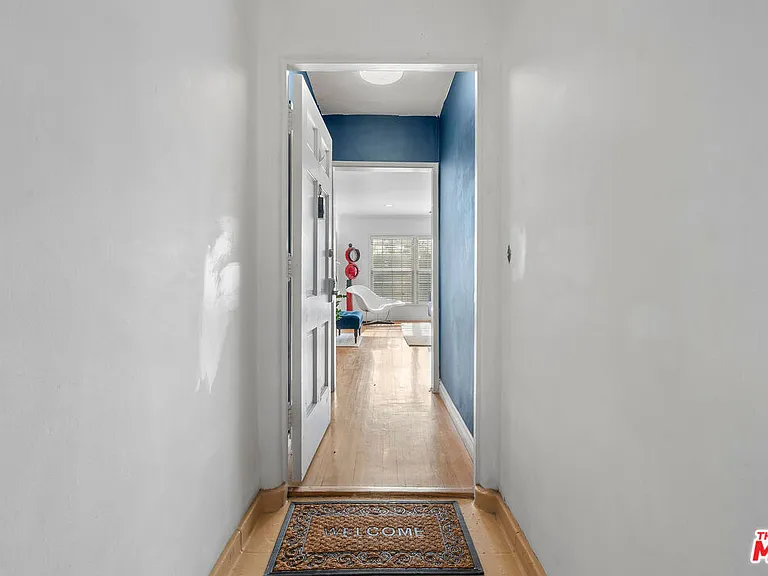 9645 W Olympic Blvd #1/2 — Photo 3