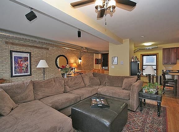 4th image of 3608 N Magnolia Ave #1