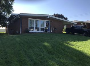 202 Lee Rd, Follansbee, WV 26037