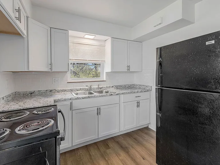 5680 Folchi Dr — Photo 5