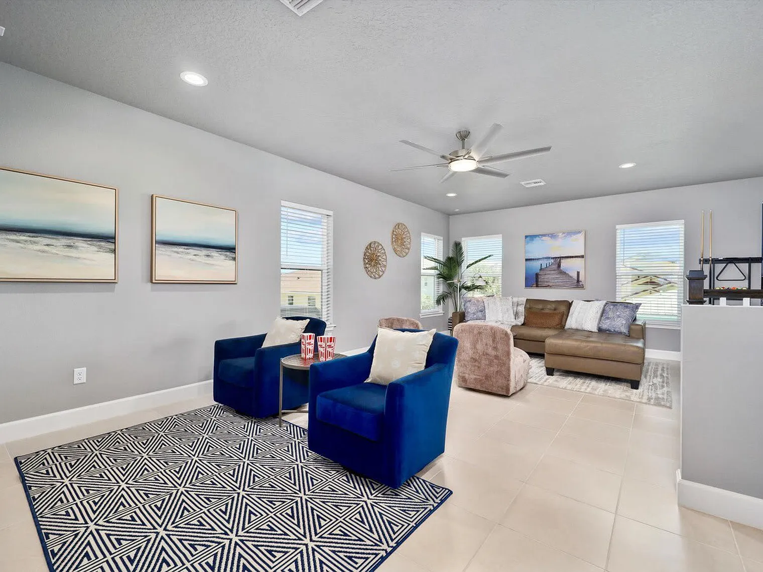4 bed, 4.0 bath, 3993 sqft, $13,769 — Photo 3