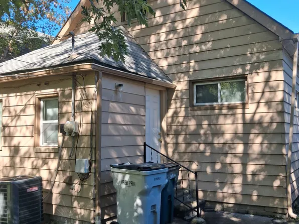334 E Milton Ave, Hazel Park, MI 48030