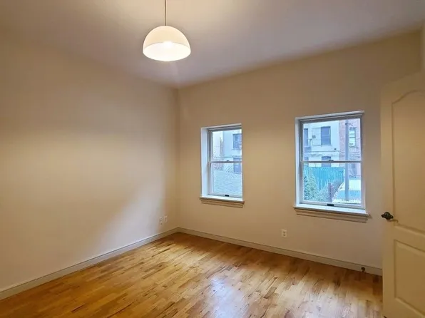 116 Calyer Street image 1 of 3