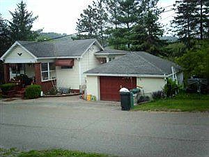 1st image of 68190 Crawford St