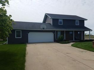 350 E Hampton Rd, Essexville, MI