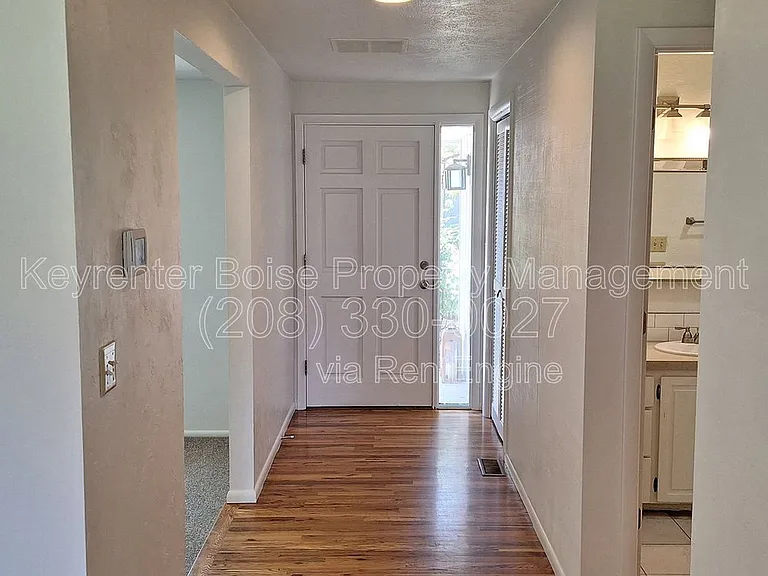 254 W Fall Dr — Photo 3