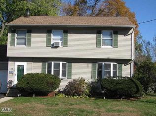 85 Nutmeg Rd, Bridgeport, CT 06610