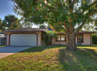 1541 Dewitt Ln, Sebastian, FL 32958