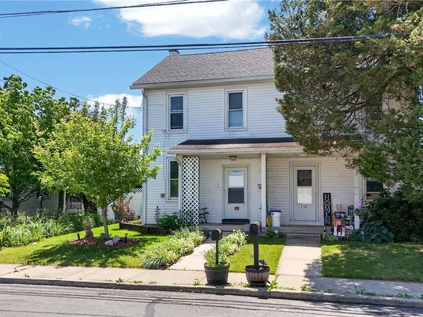 238 Front St, Alburtis, PA 18011