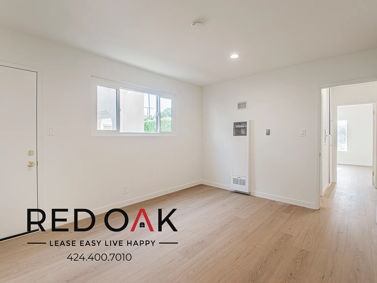 Newly Remodeled Two Bedroom with Spacious Open Floor Plan, On-Site Laundry, and Available Parking... — Photo 3