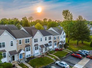 154 Marie Cir, Aston, PA 19014