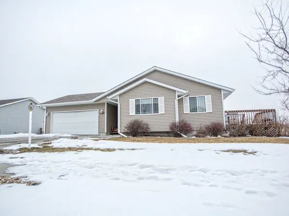 1422 Carl Ave, Rapid City, SD 57703