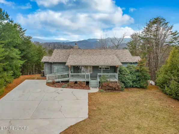 550 Sassafras Trl, Pigeon Forge, TN 37876