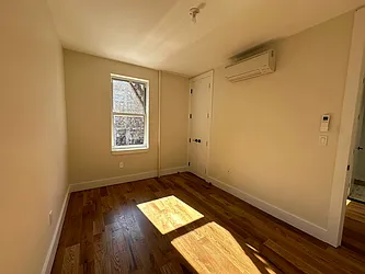 Rented by Space Link Realty