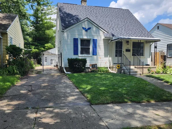 1429 E Milton Ave, Hazel Park, MI 48030