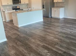 121 Rolling Green Dr, New Market, AL 35761