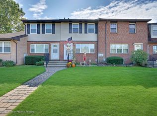 824 Shannon Ct, Brick, NJ 08724