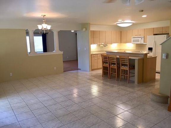 Kitchen.Diningarea