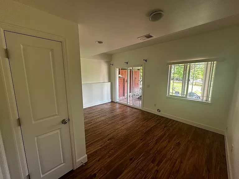 2523 W Houstoun Waring Cir — Photo 5