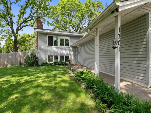 1701 132nd Ln NE, Blaine, MN 55449