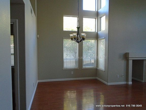 2nd image of 1612 Martinique Dr