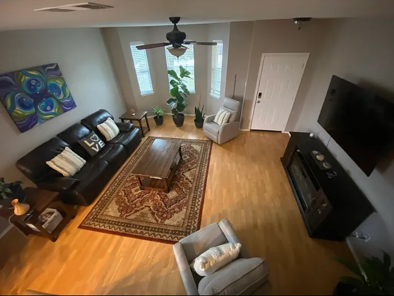 154 Picadilly Dr — Photo 2