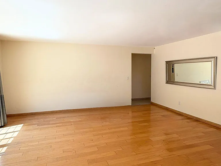 2036 Boundary St — Photo 18
