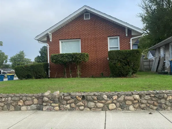902 E Mishawaka Ave, Mishawaka, IN 46545