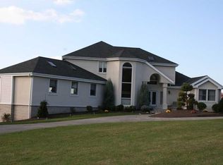 302 Valencia Rd, Evans City, PA 16033