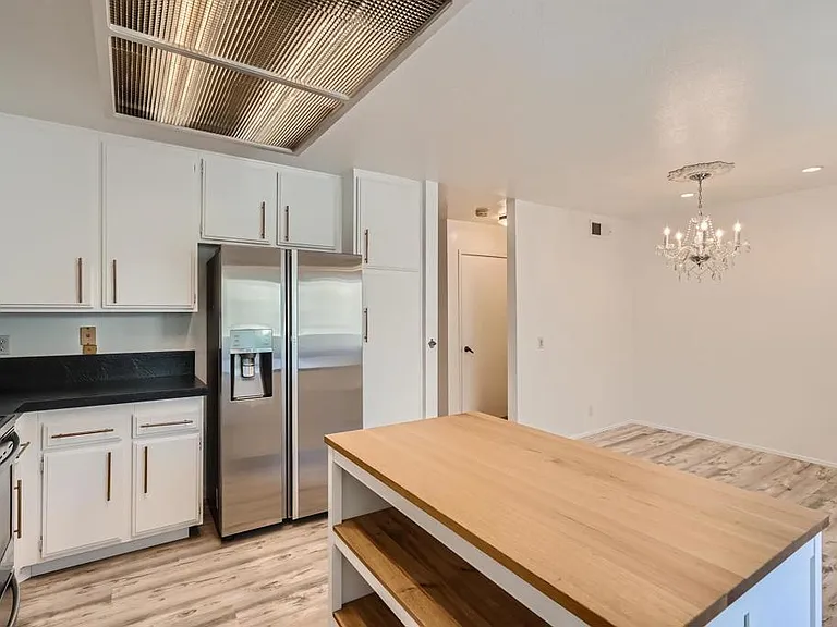3253 Caminito Eastbluff — Photo 12