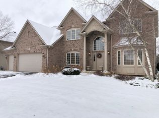 143 Pineridge Dr S, Oswego, IL 60543