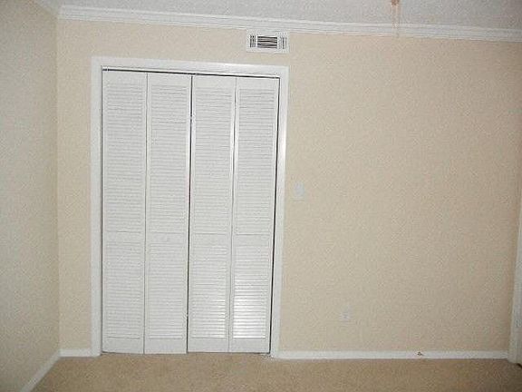 3rd image of 2202 Cumberland Ct
